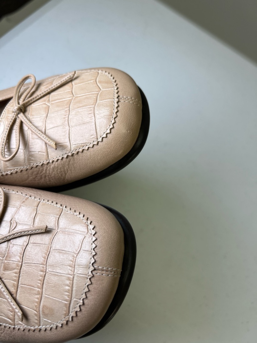 AEROSOLES Women's Tan Croc-Detail Leather Upper Loafers with Bow Size 9B - Picture 6 of 17